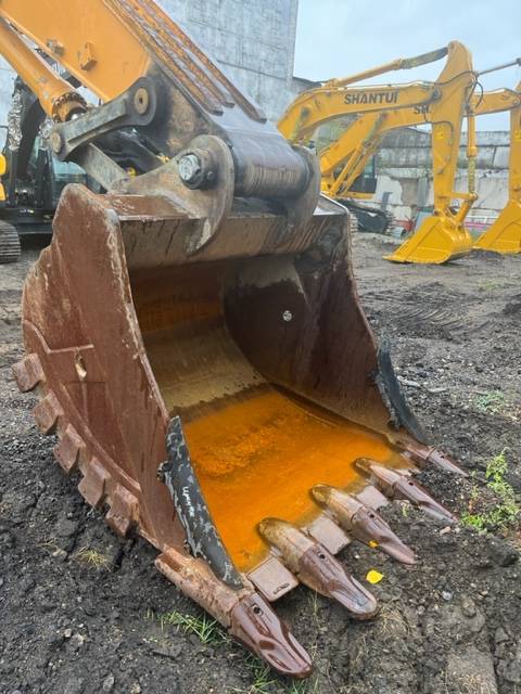 Экскаватор гусеничный HYUNDAI R330LC-9S