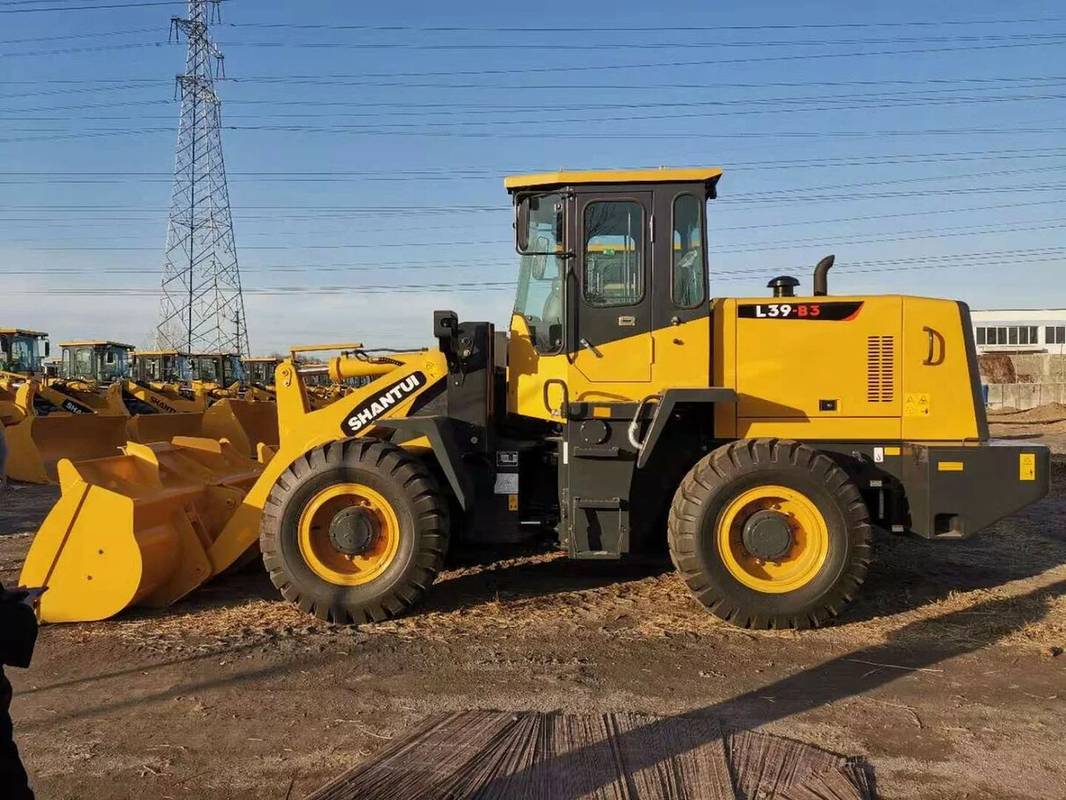 Фронтальный погрузчик Shantui L39-B3