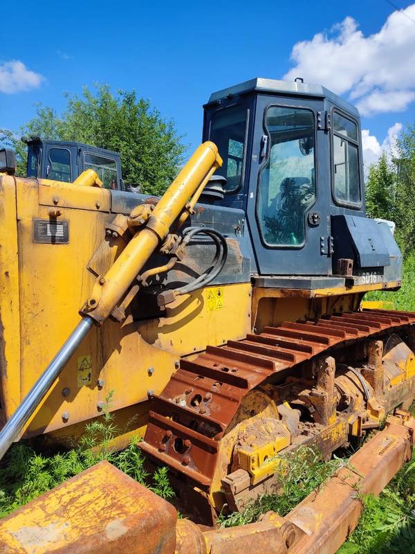 Бульдозер SHANTUI SD16