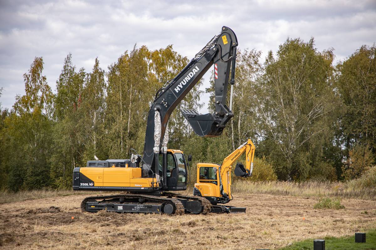 Гусеничный экскаватор HYUNDAI R350LVS