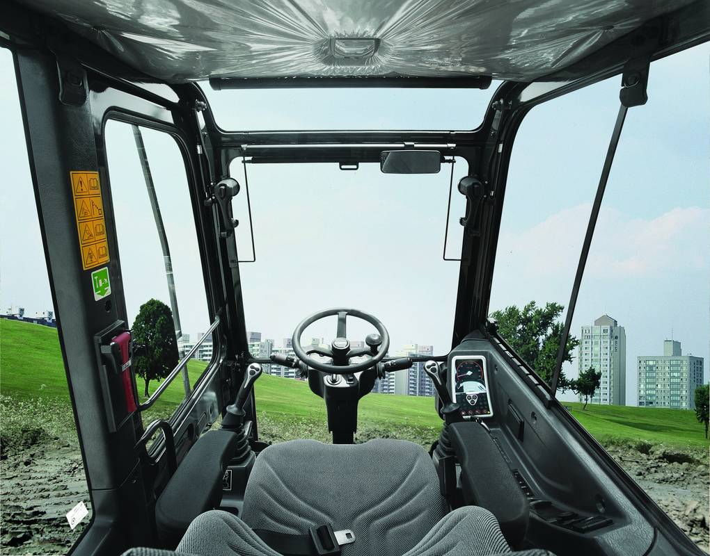 Экскаватор колесный Hyundai R60W-9S