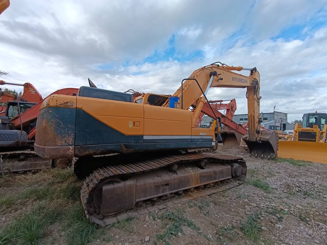 Экскаватор гусеничный HYUNDAI R330LC-9S
