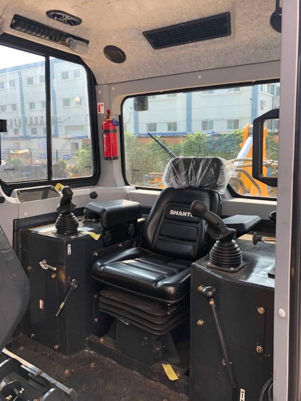 Бульдозер Shantui SD34B3XL