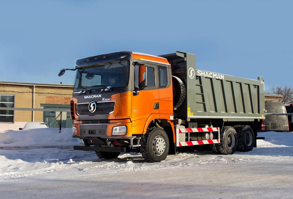 Грузовой самосвал Shacman SX32586T385 Х3000