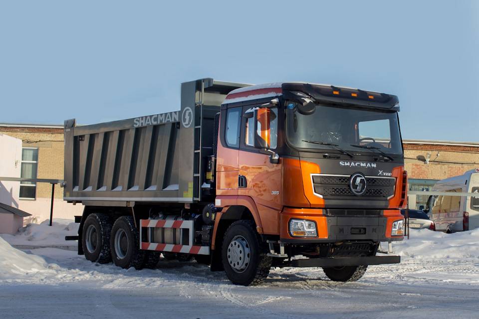 Грузовой самосвал Shacman SX32586T385 Х3000