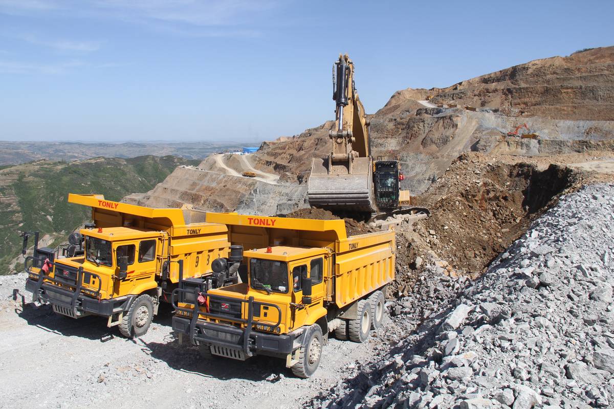 Самосвал TONLY TLD65