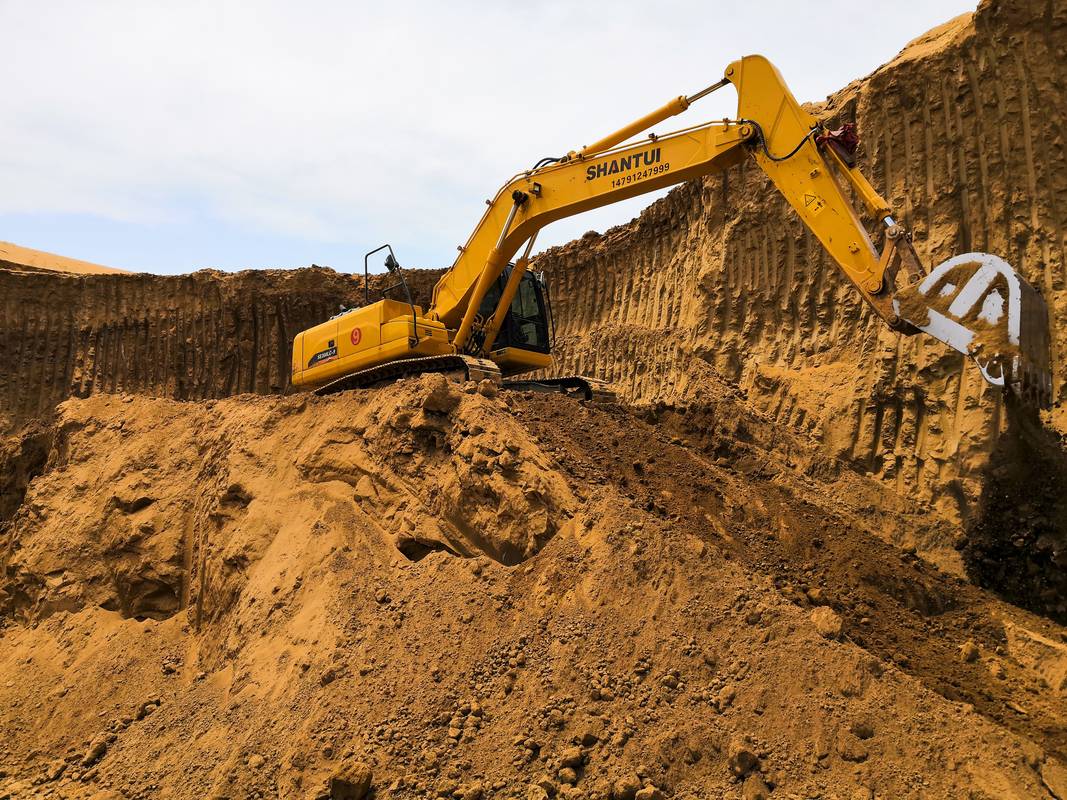 Экскаватор SHANTUI SE265LC(12H)