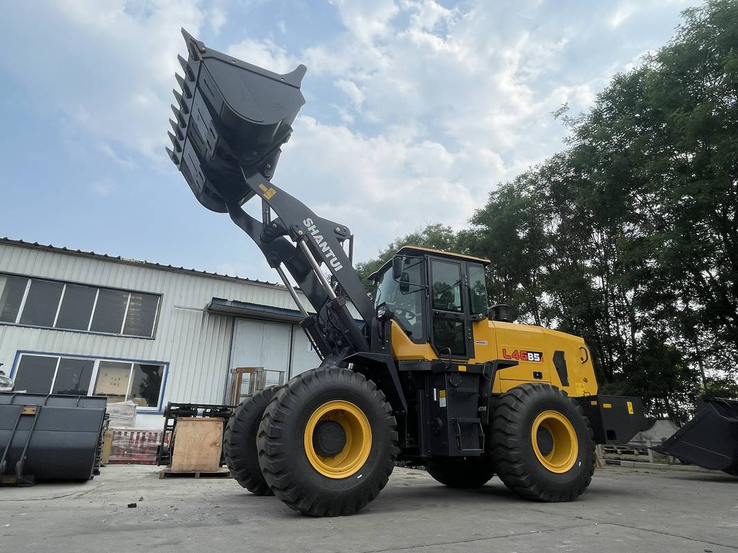 Фронтальный погрузчик Shantui L46-B5
