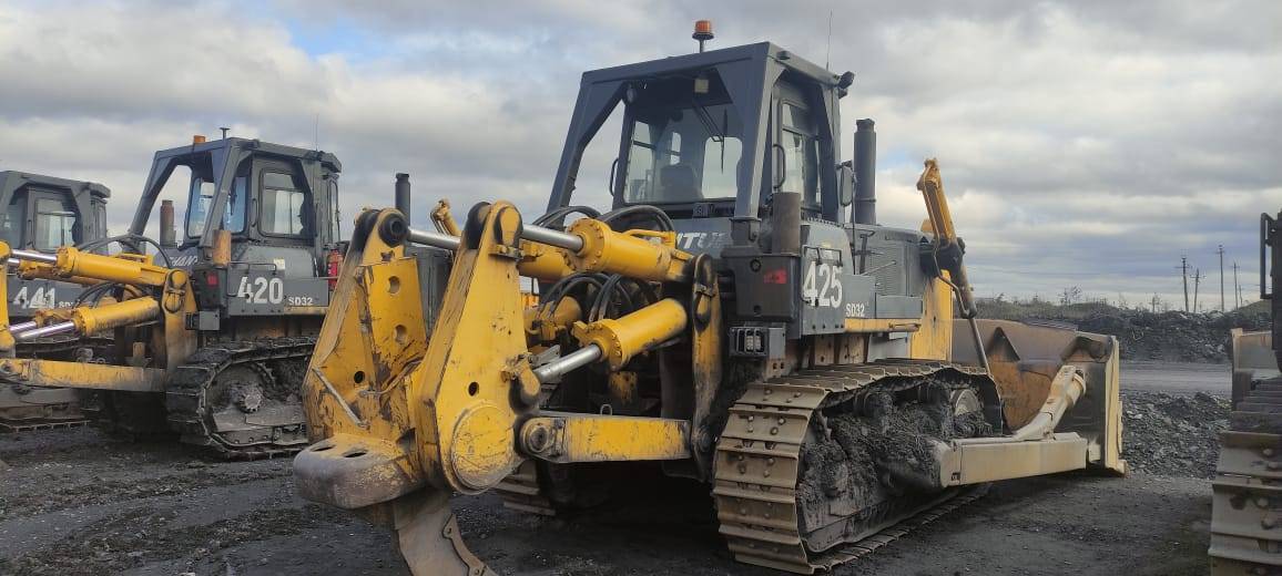 Бульдозер Shantui SD32