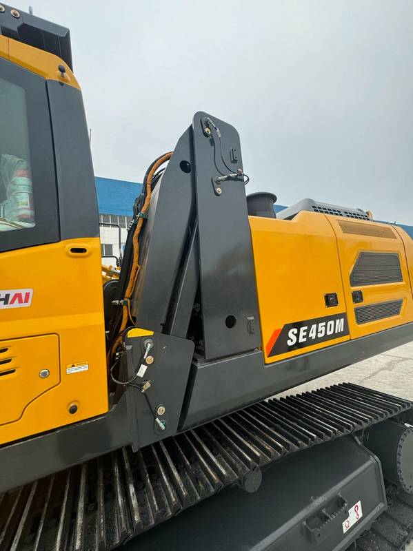 Гусеничный перегружатель Shantui SE450M