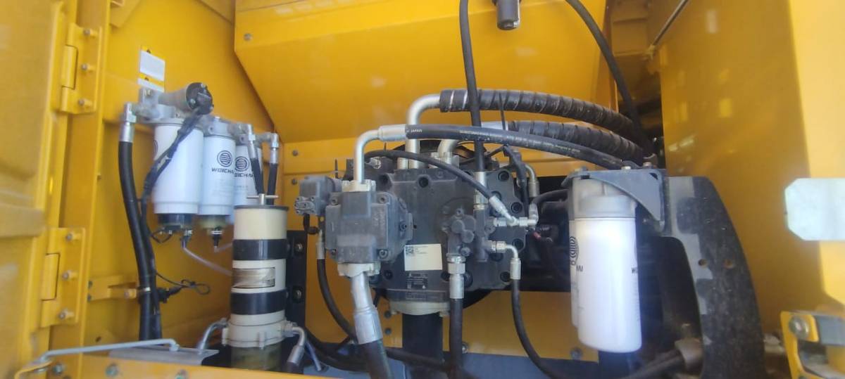 Экскаватор SHANTUI SE550LCW(3R/B7A29/W13)