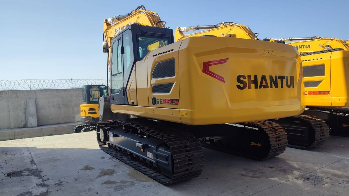 Экскаватор SHANTUI SE215LCW(105НP)