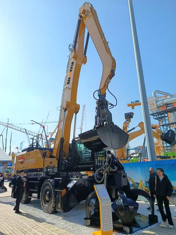 Колесный перегружатель Shantui SW480
